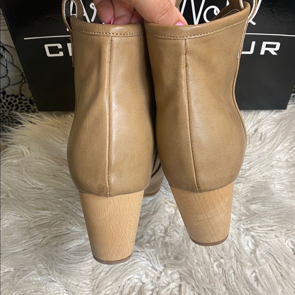 Arden Wohl Tan Ankle Boots - Picture 4 of 6